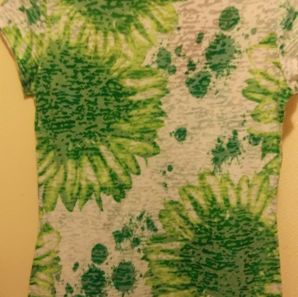 Shirt - Picture 4 of 4